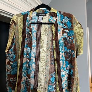 Sag harbor floral short sleeve button up - medium